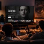 découvrez comment organiser une soirée film réussie avec 'snowden' en streaming, des astuces pour une ambiance conviviale et un visionnage optimal.
